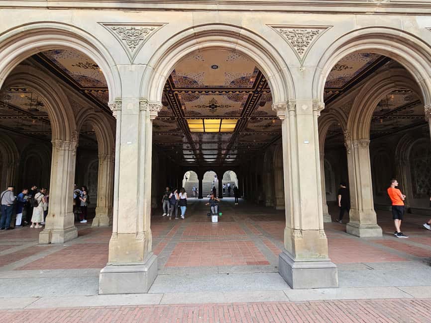 Central Park, NY: Nature, Architecture and Movie Scenes Tour - A carriage turn, the rich-and-powerful vibe, and how Central Park worked