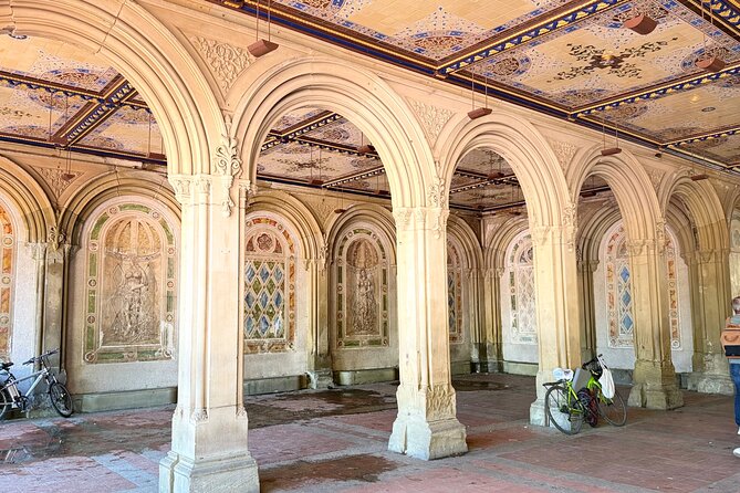 Central Park Pedicab Guided Tours with Theater - Cherry Hill, Bow Bridge, and The Lake: the romantic sweep