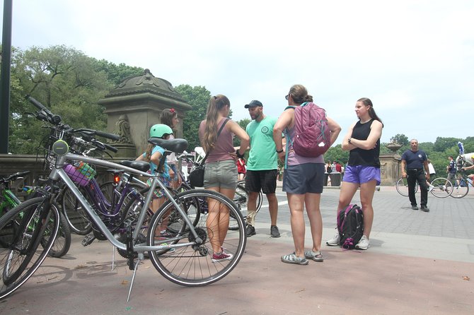 Central Park Private Bike Tour - Guides like Edward and Philip: why private storytelling matters