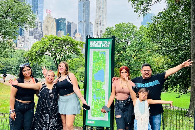 Central Park privet pedicab delux tour -1 hour - Stop 5: Strawberry Fields, John Lennon Memorial, and the Dakota area