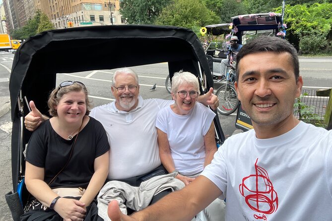 Central Park privet pedicab delux tour -1 hour - Stop 6: Pinebank Arch and the Elf snowball fight spot