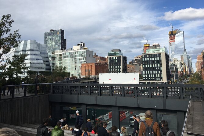 Chelsea and the High Line NYC Architecture Walking Tour - Zaha Hadid’s 520 West 28th Street: why the famous name is worth seeing