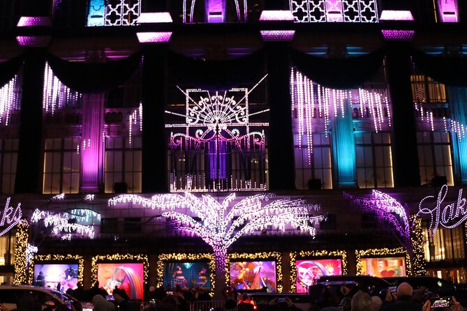 Christmas Light Private Carriage Ride New York City - Rockefeller Center Christmas Tree, Saks LEDs, and Radio City: the brightest run of the night