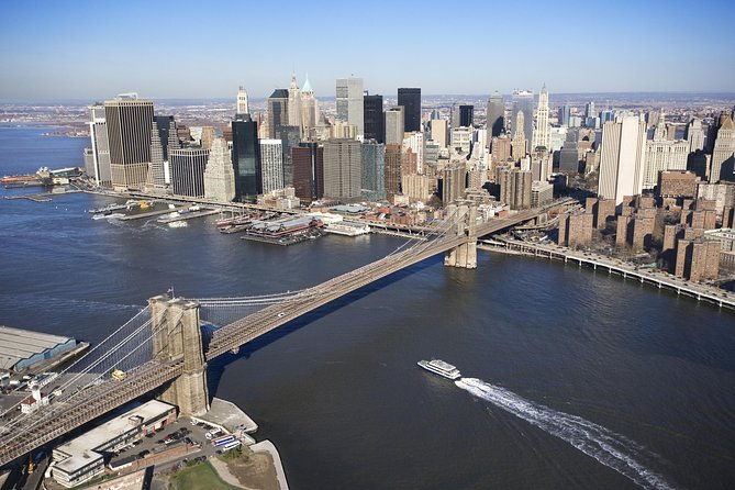 Circle Line: 1.5hr - New York City Landmarks Cruise - The 90-Minute Route: Hudson to East River in a Single Sweep