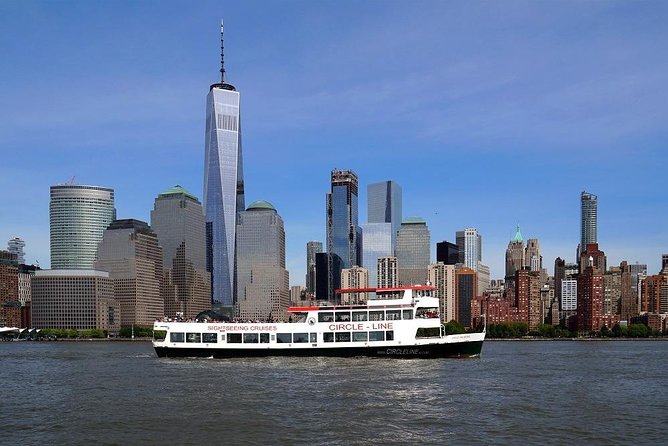 Circle Line: 1hr - NYC Liberty Cruise - Statue of Liberty at about 100 feet: the real photo moment