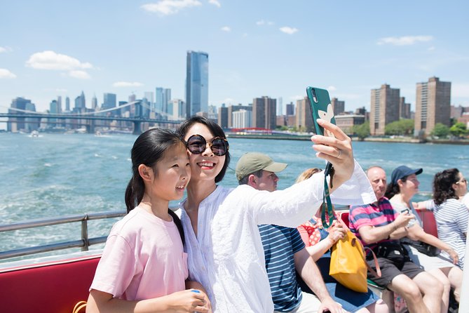 Circle Line: 2.5hr - Complete Manhattan Island Cruise - What you’ll do with your time on the boat (photos, Wi‑Fi, and restrooms)