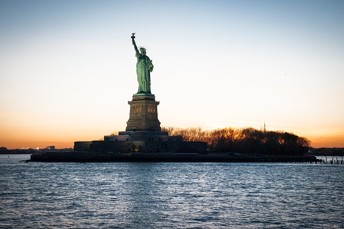 Circle Line: 2hr - New York City Harbor Lights Cruise - Timing, weather, and what to pack