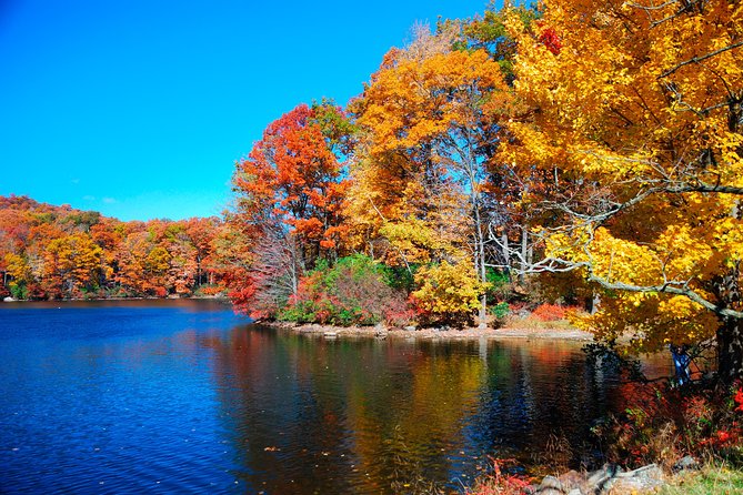 Circle Line: 8-hr Bear Mountain Oktoberfest Cruise - Key Highlights Worth Clocking
