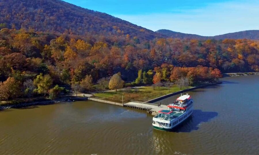 Circle Line: Bear Mountain Foliage & Oktoberfest Cruise NYC - Key highlights at a glance