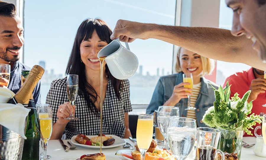 City Cruises New Jersey: NYC Buffet Lunch or Dinner Cruise - Deck Time: Rooftop Air vs Climate-Controlled Comfort