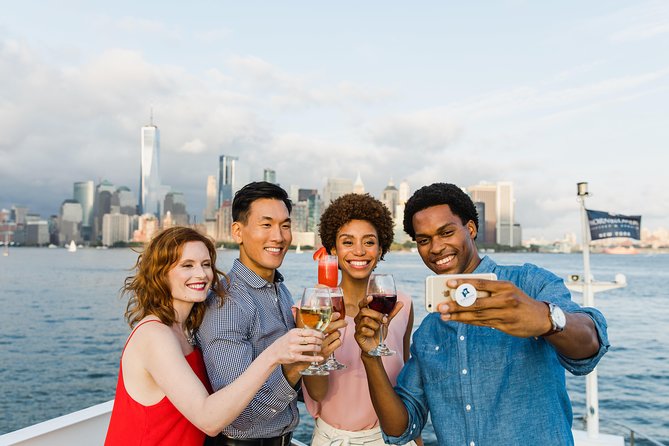 City Cruises New York Alive After Five Cruise - Drinks and Food: What You Pay for at $54
