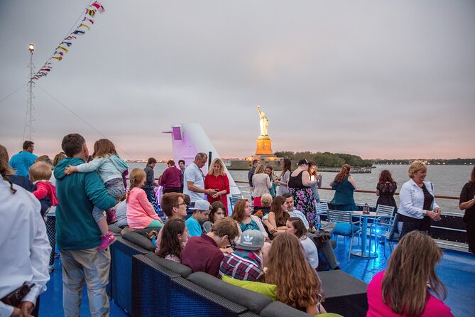 City Cruises New York: Signature Dinner Cruise - Where to Sit for the Best NYC Photos (and Why Windows Are a Lottery)