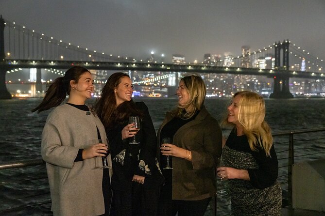 City Cruises New York: Signature Dinner Cruise - What You Get for the Price: Buffet Dinner Plus Views Plus a DJ