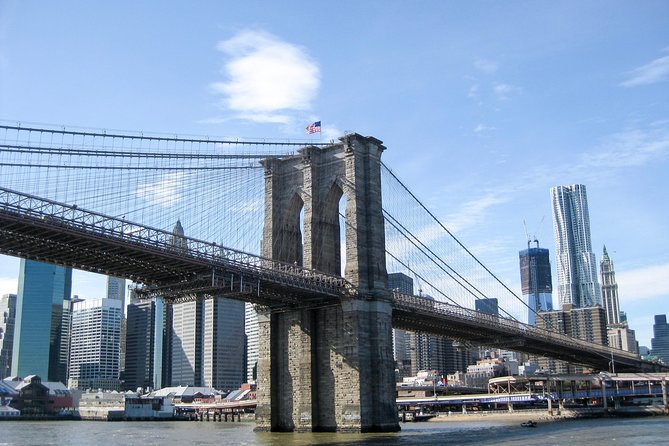 Contrasts Tour 6 Hours Plus Tkts Statue of Liberty - The big idea: contrasts tour + Liberty plans in one day