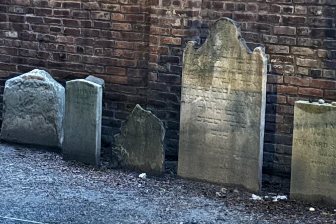 Dark Side & Ghosts of Greenwich Village at Night - Mark Twain’s Haunted Home: Walking the Literary Village Streets