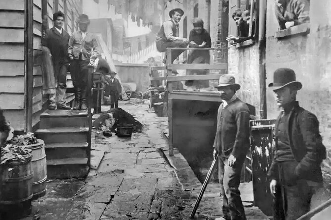 Death in New York: Extended Daylight Tour (Lower Manhattan) - Chinatown’s Funeral Row on Mulberry Street