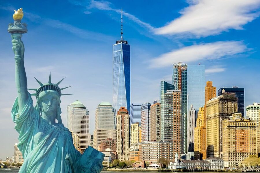 Downtown New York Highlights Private Walking Tour - Where the tour starts: One Pace Plaza and an easy first step