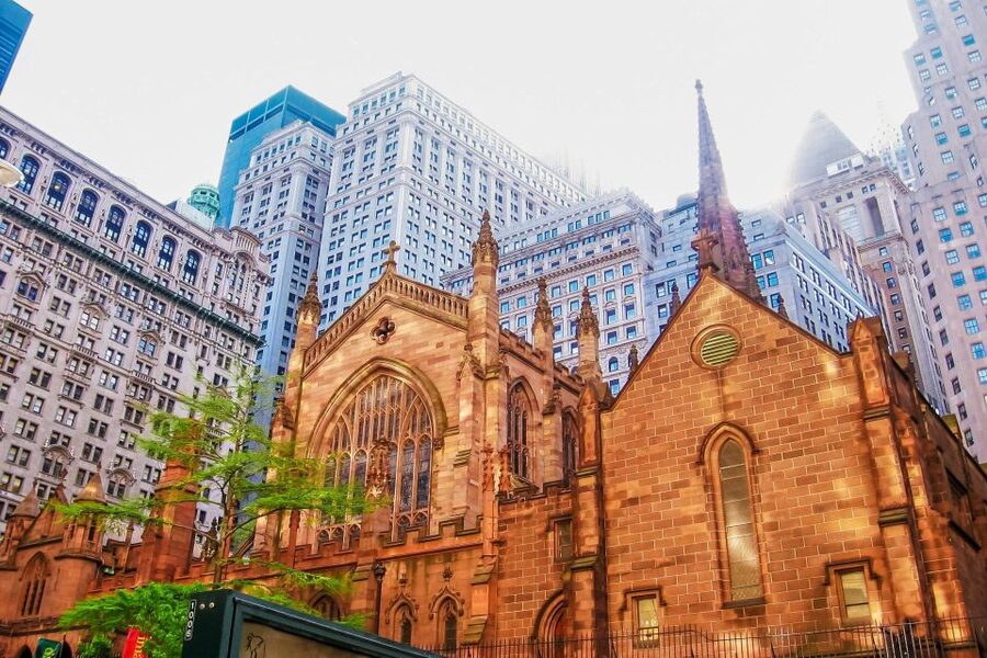 Downtown New York Highlights Private Walking Tour - Ground Zero and the 9/11 Memorial pools: a guided, respectful walkthrough (6-hour option)