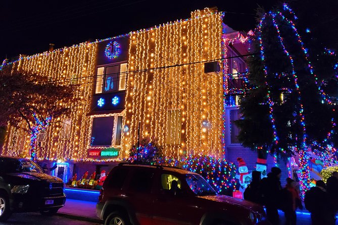 Dyker Heights Christmas Lights Guided Tour - Best Fit: Who Will Enjoy This Tour the Most?