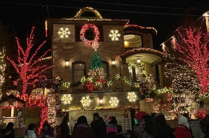 Dyker Heights Christmas Lights Tour - Fulton Ferry Landing: Skyline Views Without the Subway Shuffle