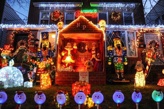 Dyker Heights Christmas Lights Tour from Times Square - Times Square at 4:30 pm: more than billboards