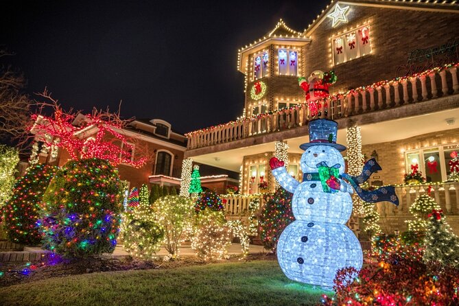 Dyker Heights Christmas Lights Tour from Times Square - What to bring for a comfortable night
