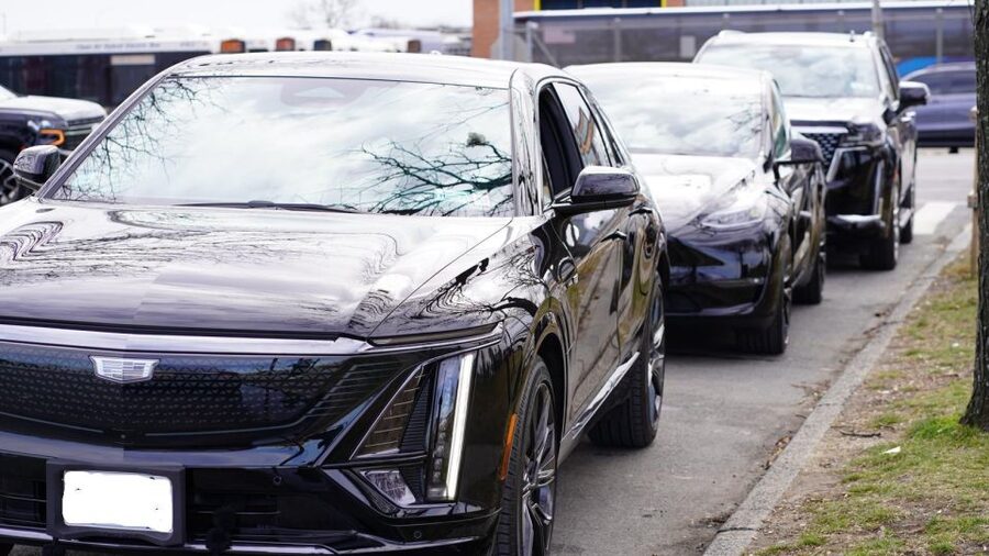 Express Limo Inc. - Price and value: $160 per group up to 4, plus an hourly option