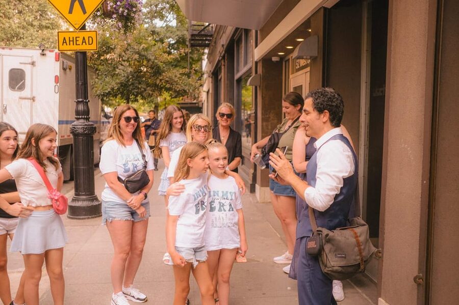Fan Tribute: Taylor Swift in New York Walking Tour - Why This Taylor Swift Walking Tour Feels Like NYC in Timeline Form