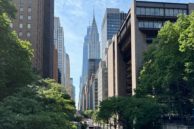 Food, Art, & Buildings of Midtown - 42nd Street as Your Training Wheels for Midtown