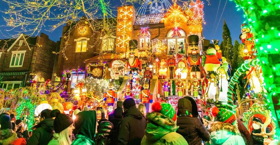 From Manhattan: 4-Hour Dyker Heights Holiday Lights Bus Tour - Key things I’d plan around