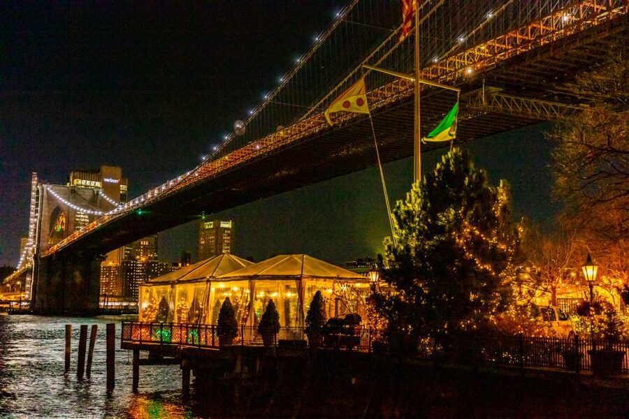 From Manhattan: 4-Hour Dyker Heights Holiday Lights Bus Tour - Dyker Heights on foot: why the best lights are never on the bus