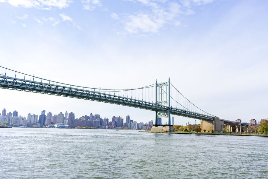 From Manhattan: Bronx, Queens and Brooklyn Half-Day Tour - The ride out of Manhattan: Grand Central area to Spanish Harlem to the Bronx