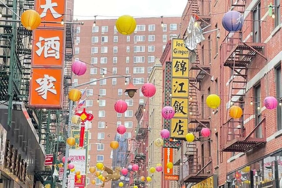 From NYC:Taste of Chinatown&Little Italy Culture&Food Tour - Chinatown Meets Little Italy in a 3-Hour Walking Loop