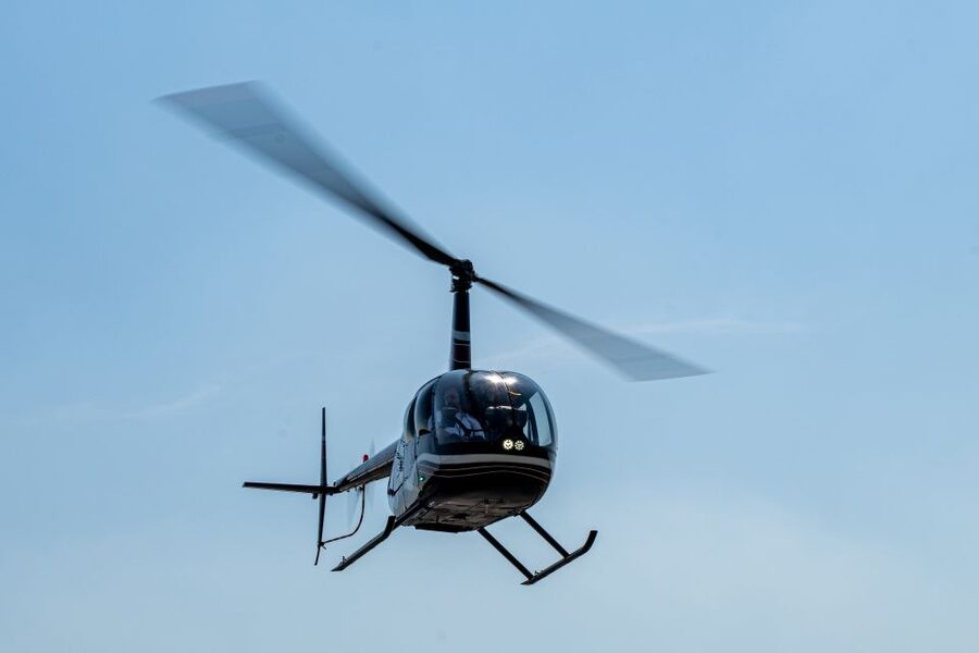 From Westchester: New York Helicopter Piloting Experience - Enter the Robinson R44: taking the controls without guesswork