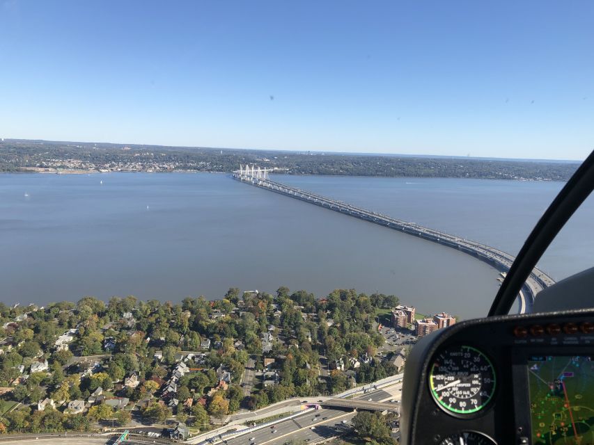 From Westchester: New York Helicopter Piloting Experience - Meeting point and getting there from Manhattan: Metro-North can work