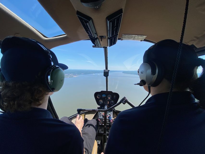 From Westchester: New York Helicopter Piloting Experience - The 30-minute ground school: controls and safety that actually prepare you