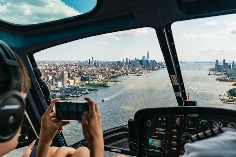 From Westchester: Private NYC Helicopter Tour for 2-6 People - Before takeoff: safety briefing and getting your bearings