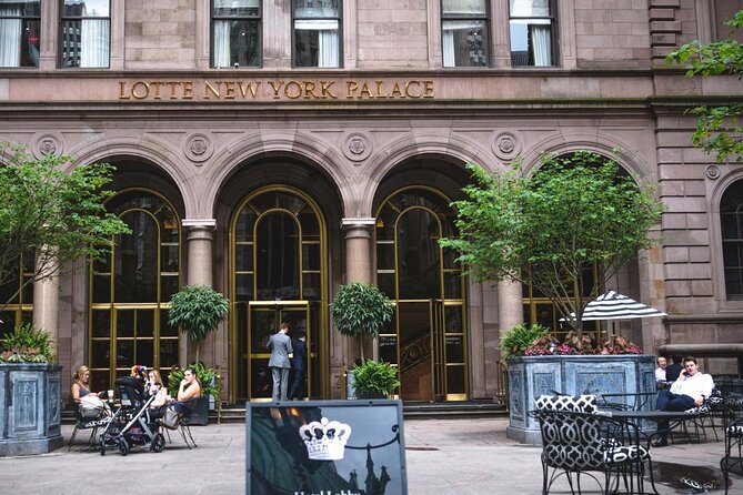 Gossip Girl Private Guided Pedicab Tour - The Gapstow Bridge Stop: Blair’s Duck-Feeding Favorite