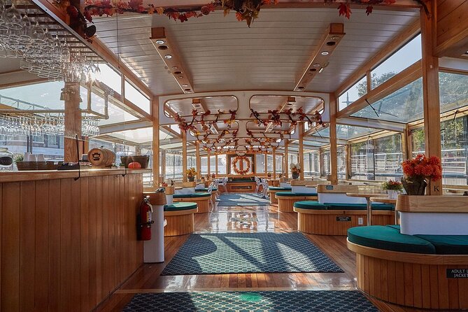 Grand Palisades Fall Foliage Cruise in New York - Getting on board at Classic Harbor Line, Pier 62