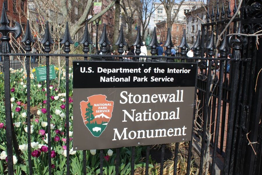 Greenwich Village Tour - Washington Square Park: From Potter’s Field to Protest Stage