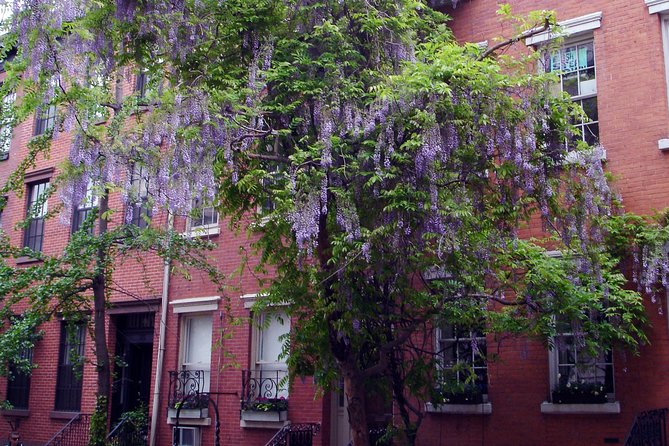 Greenwich Village Walking Tour - Washington Square Park and the MacDougal Street Audio Layer