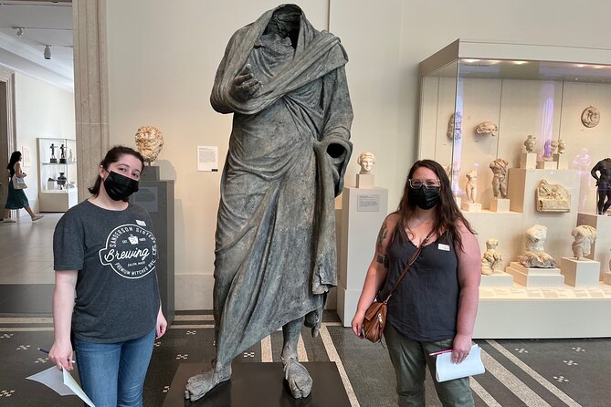 Griffins, Goblet & Gold: An Interactive Magical Arts Museum Tour - Logistics that matter in real life (meeting, language, and group size)