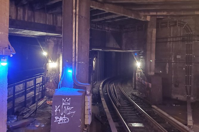 Guided Private Underground New York Subway Tour - No tunnels: safety-first viewing from the train