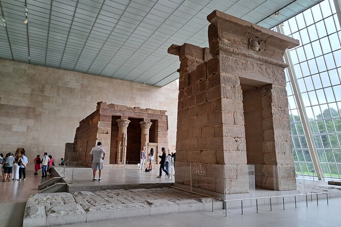 Guided tour of the MET in Spanish (Metropolitan Museum of Art) - Architecture Highlights You Can’t Miss: Patio de Vélez Blanco and Valladolid