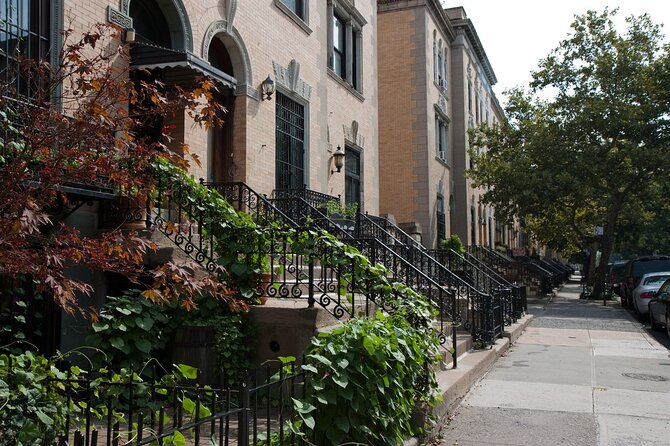 Half-Day Civil Rights Walking Tour in Harlem with Lunch - 3) Waldorf of Harlem Hotel Stop: Where Harlem Met the World
