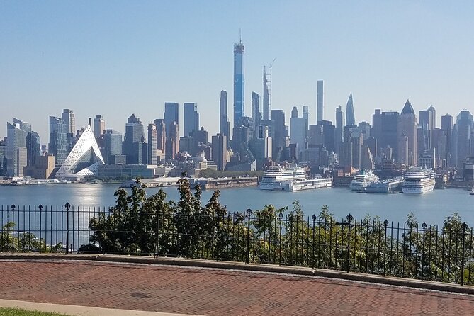 Half Day New York City Private Tour - Empire State Building: a classic NYC finish