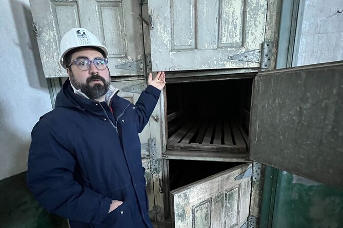Hard Hat Tour of the Abandoned Ellis Island Hospital Complex - Autopsy rooms and operating spaces: why it’s powerful