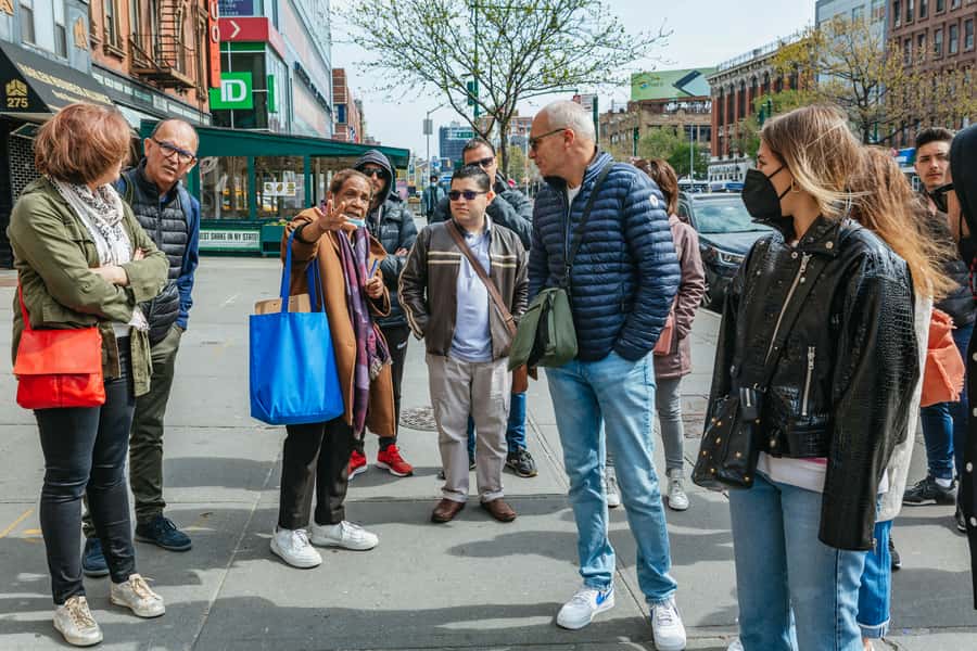 Harlem: Central Harlem Sunday Gospel with Locals - The Walk and Context: Houses of Worship + Harlem’s Story