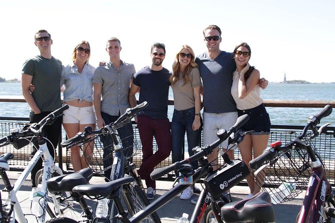 Highlights of New York City Guided Bike Tour (English or Dutch) - Why this Manhattan bike tour feels efficient (without rushing)