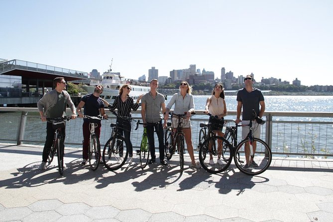 Highlights of New York City Guided Bike Tour (English or Dutch) - How the stops work: photos, history, and short learning moments